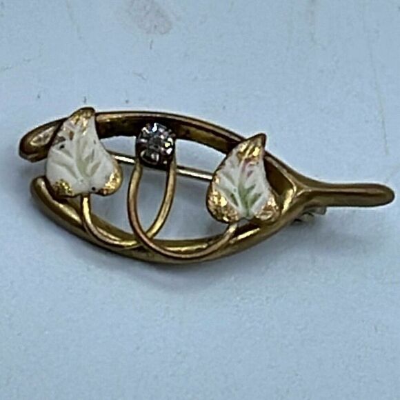 Vintage wishbone enamel C clasp pin - Picture 1 of 6